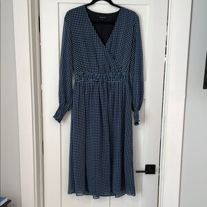 Who What Wear Dress with Bishop Sleeves size medium, lined